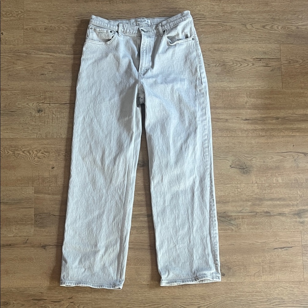 Abercrombie & Fitch High Rise Women Jeans - Light Gray